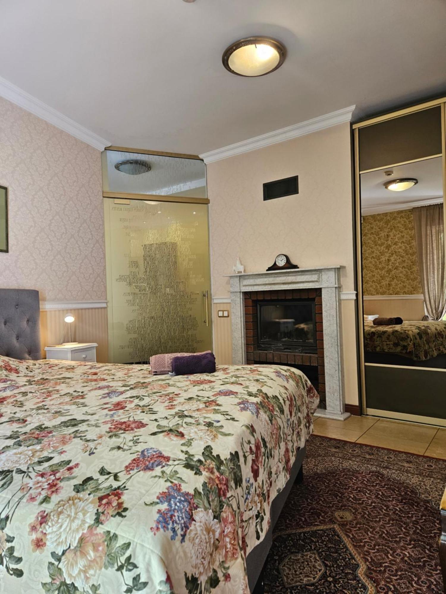 Barrister'S Apartments With Fireplace Šiauliai Exteriér fotografie